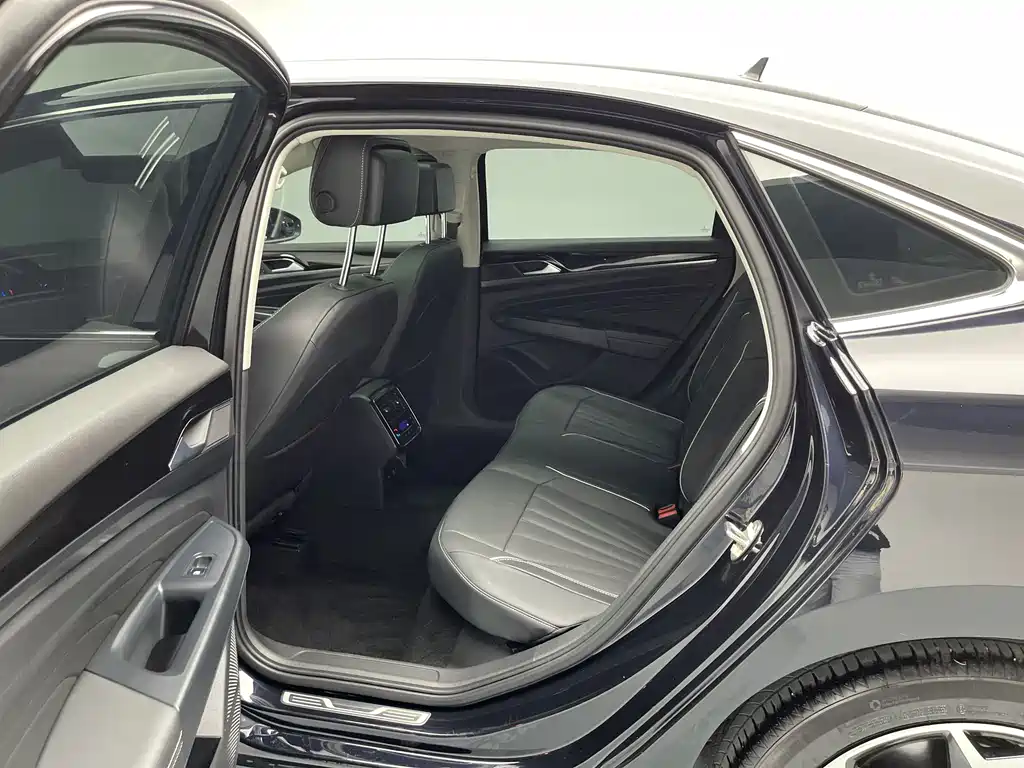 Volkswagen Passat 2024 380TSI Starlight Elite Edition