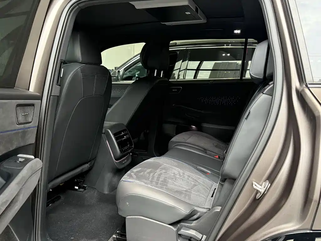 Volkswagen Teramont 2025 Teramont Pro 450TSI AWD Dengfeng Edition