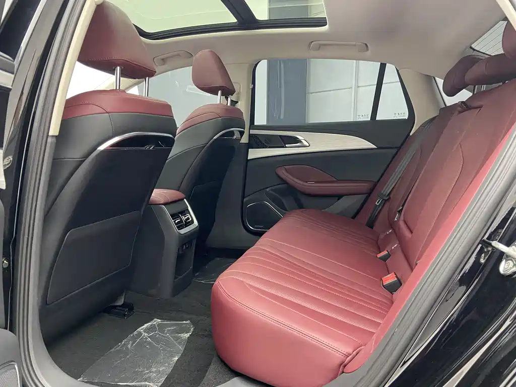Hongqi H5 PHEV 2025 130 Super Hybrid Edition