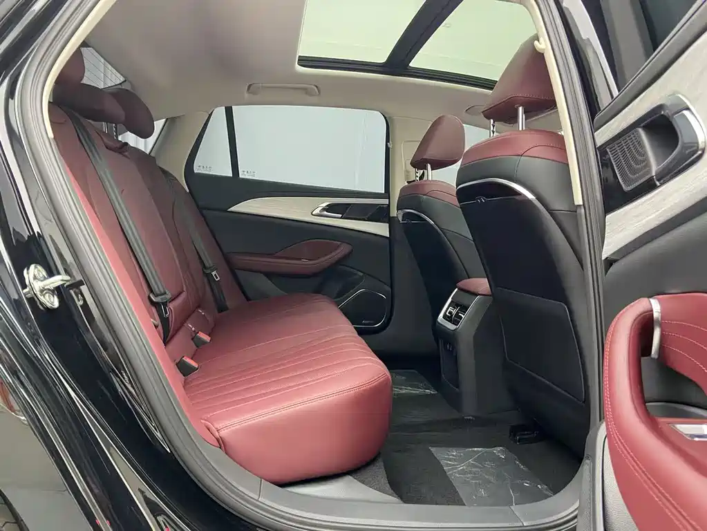 Hongqi H5 PHEV 2025 130 Super Hybrid Edition