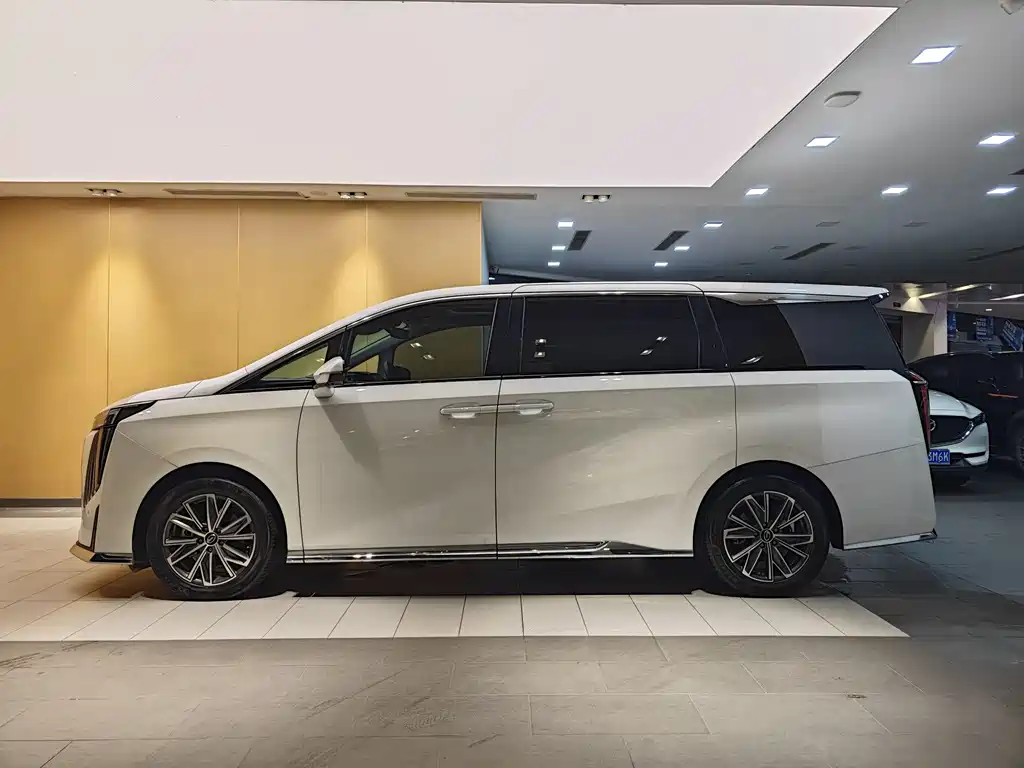 GAC Trumpchi M8 2024 Master Series 400T Supreme Edition
