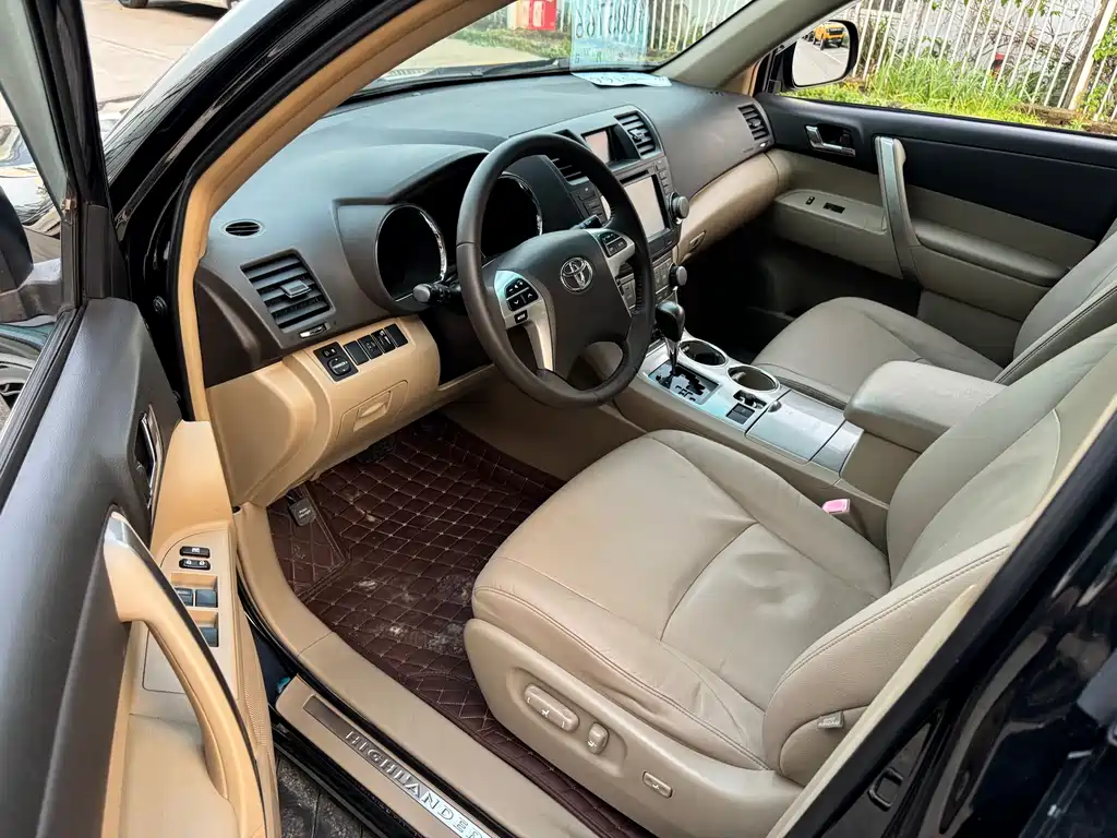 Toyota Highlander 2013 2.7L FWD 7-Seater Zijin Edition