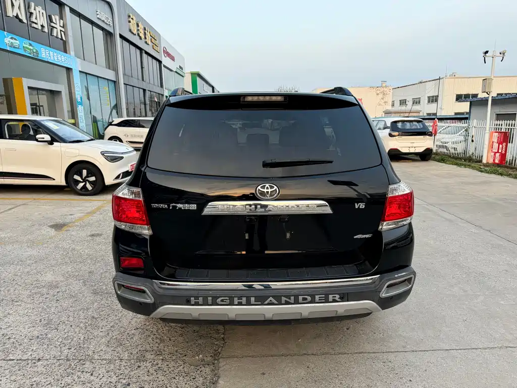 Toyota Highlander 2013 2.7L FWD 7-Seater Zijin Edition