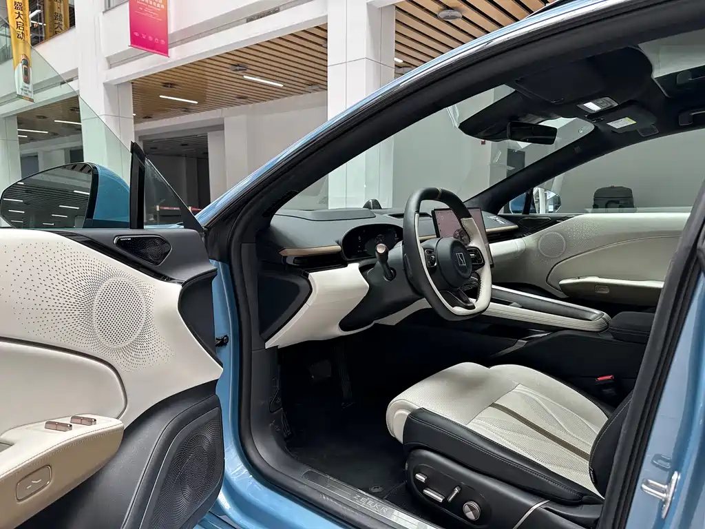 Zeekr 007 GT 2025 AWD Intelligent Driving Edition 75kWh