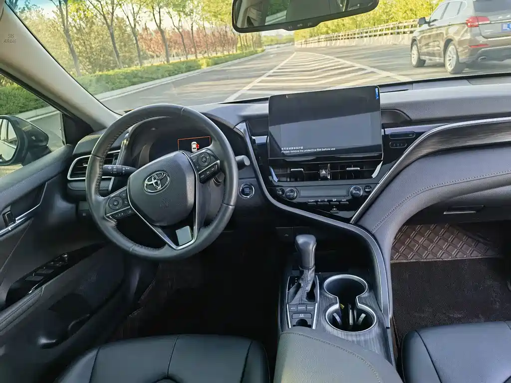 Camry 2023 2.5G Luxury Edition