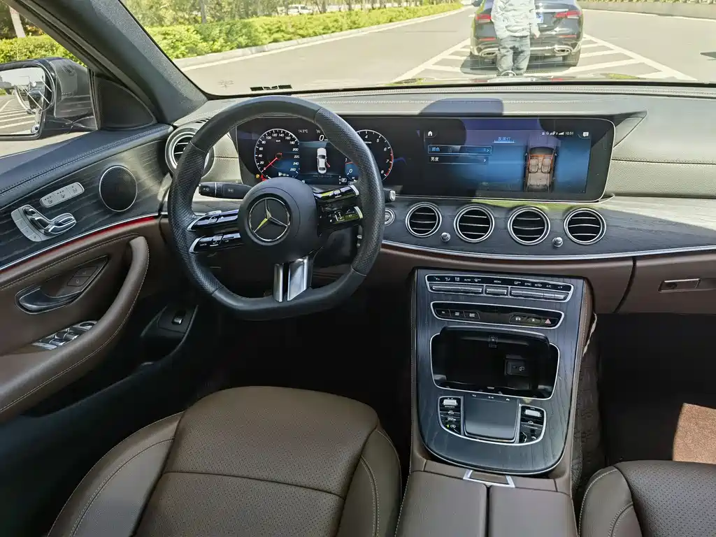 Mercedes-Benz E-Class 2022 Facelift II E 300 L Sport Fashion Edition