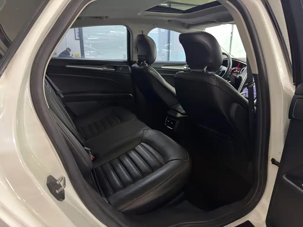 Ford Mondeo 2013 1.5L GTDi180 Fashion Edition