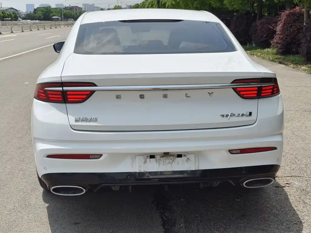 Geely Preface 2023 1.5TD Fuyao Edition