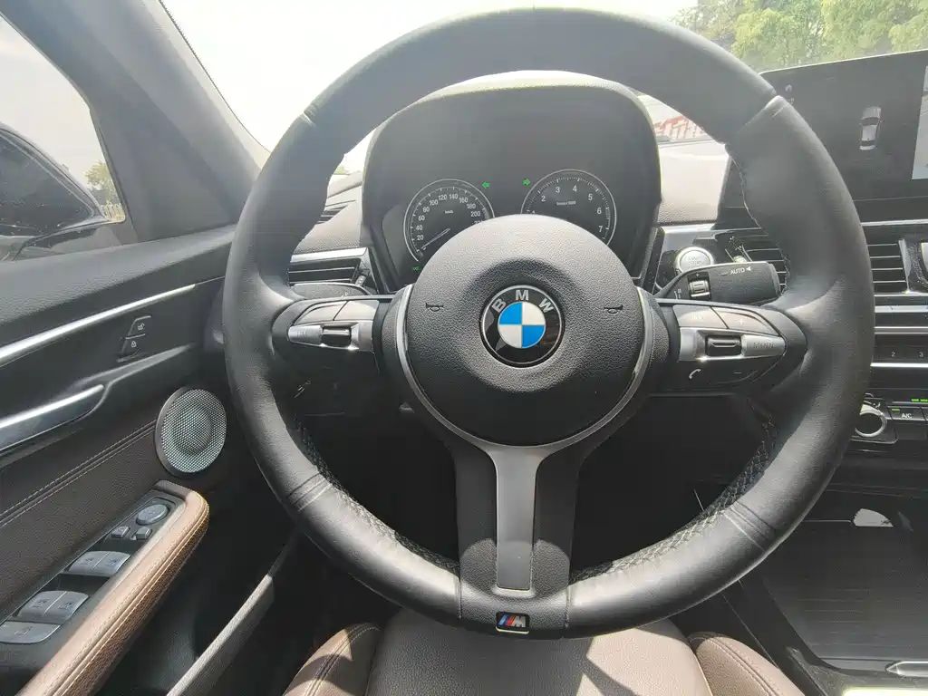 BMW 1 Series 2022 125i M Sport Night Edition
