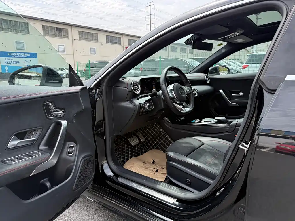 Mercedes-Benz CLA 200 (imported) 2021