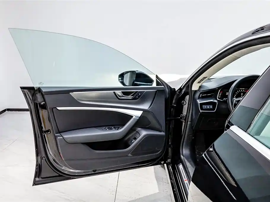 Audi A7L 2024 45 TFSI S-line Dream Edition Crystal Package