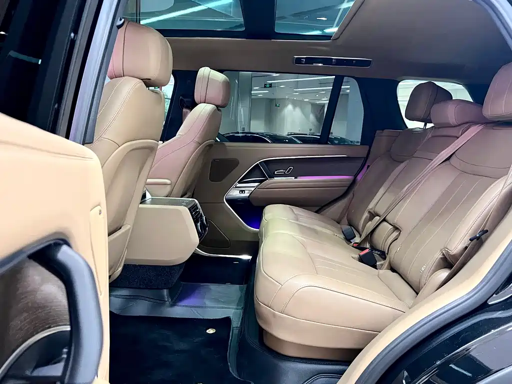 Range Rover 2025 3.0 L6 400PS Autobiography LWB