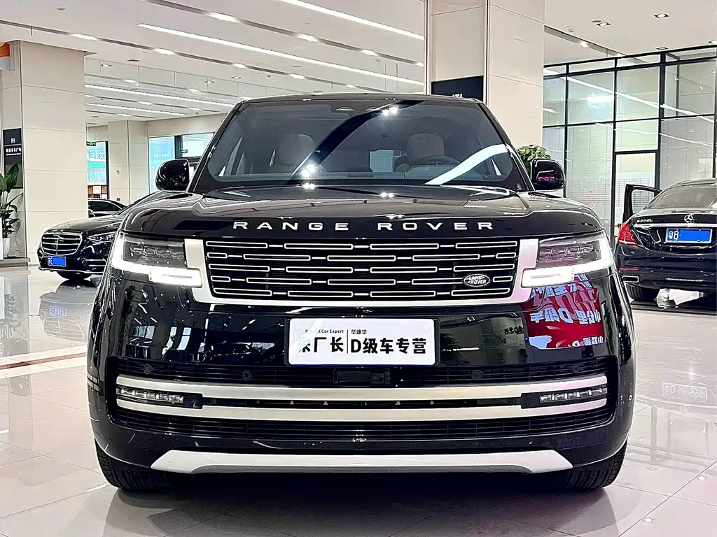 Range Rover 2025 3.0 L6 400PS Autobiography LWB