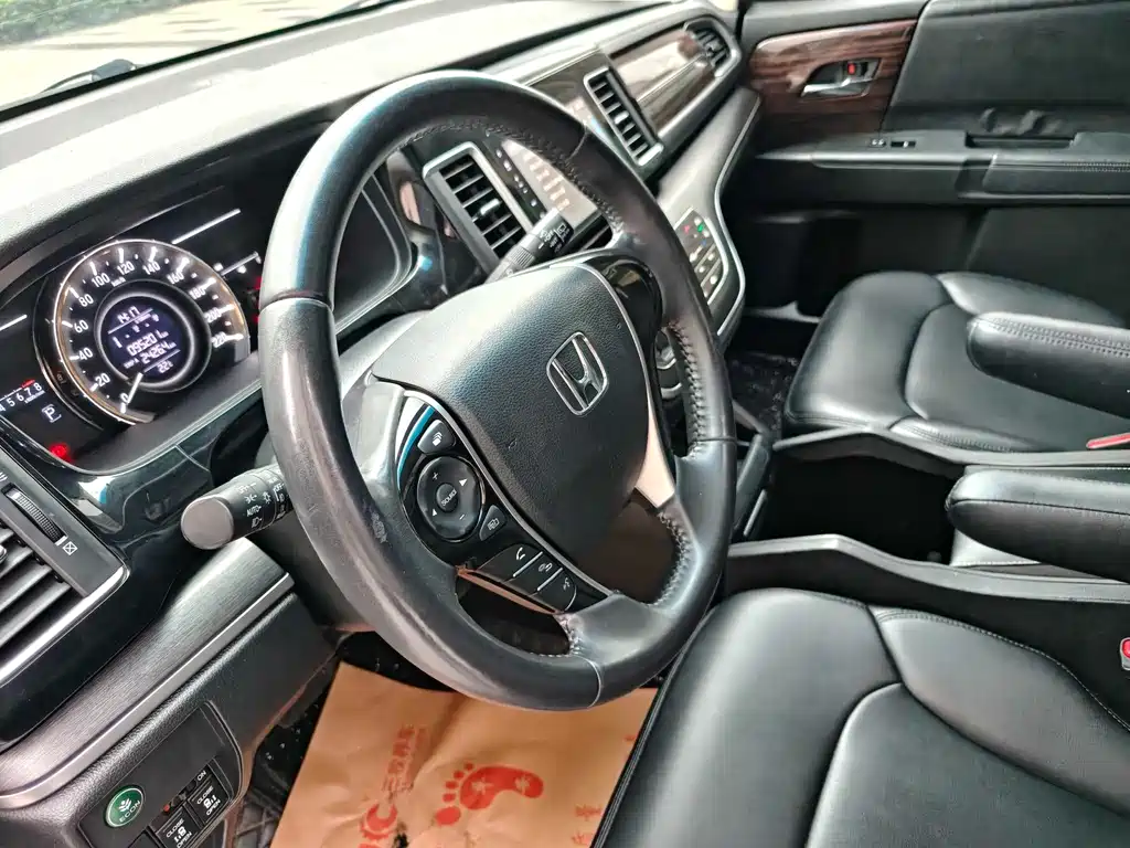 Honda Elysion 2016 2.4L Classic Edition