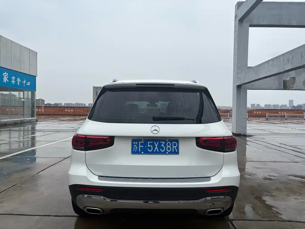 Mercedes-Benz GLB 200 2021