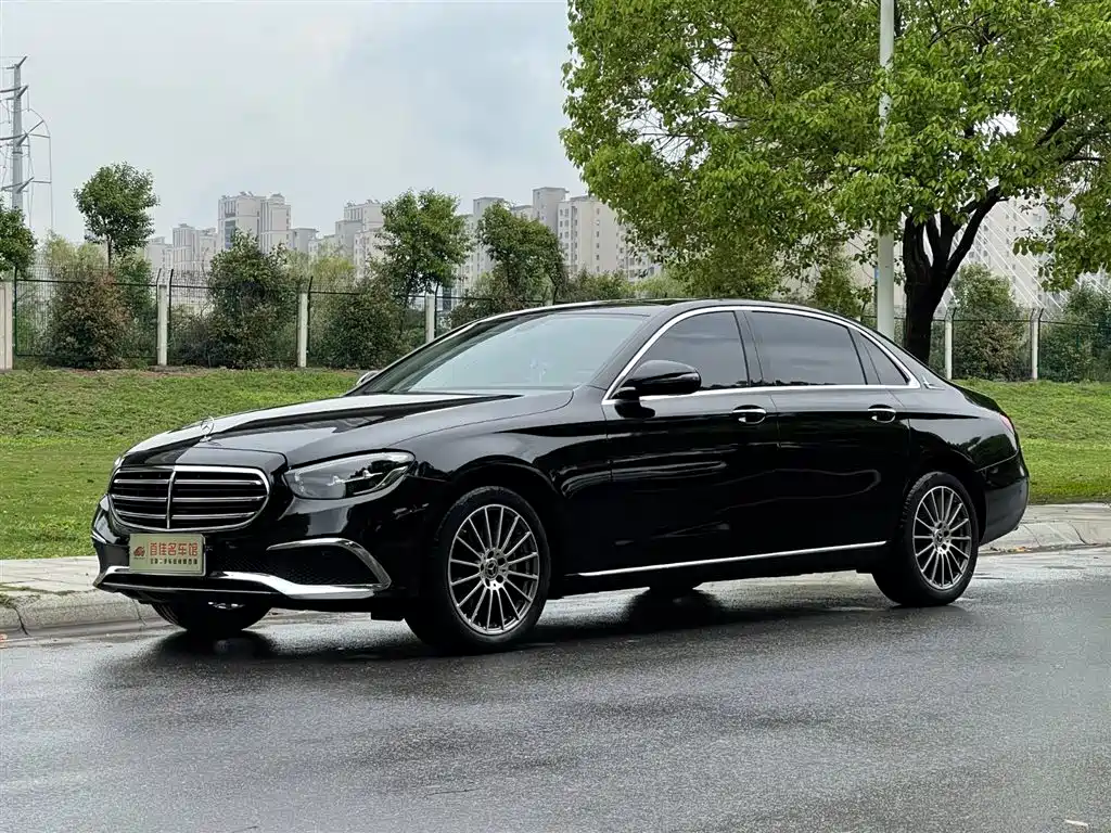 Mercedes-Benz E-Class 2023 Facelift E 260 L