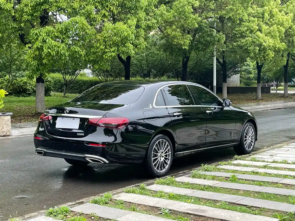Mercedes-Benz E-Class 2023 Facelift E 260 L