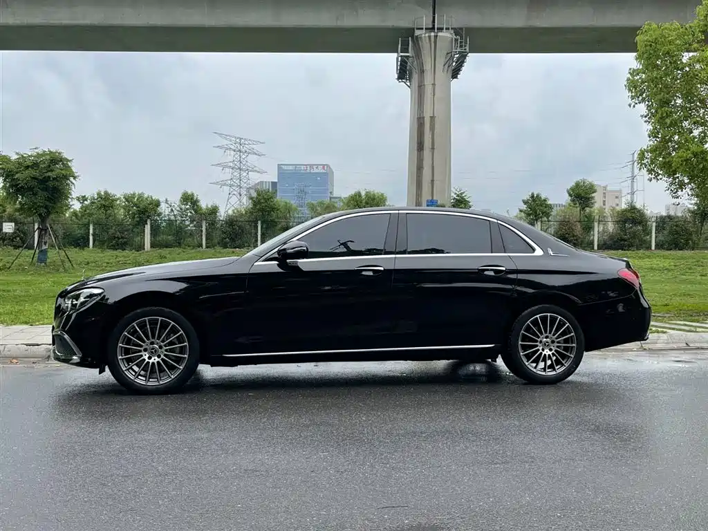 Mercedes-Benz E-Class 2023 Facelift E 260 L
