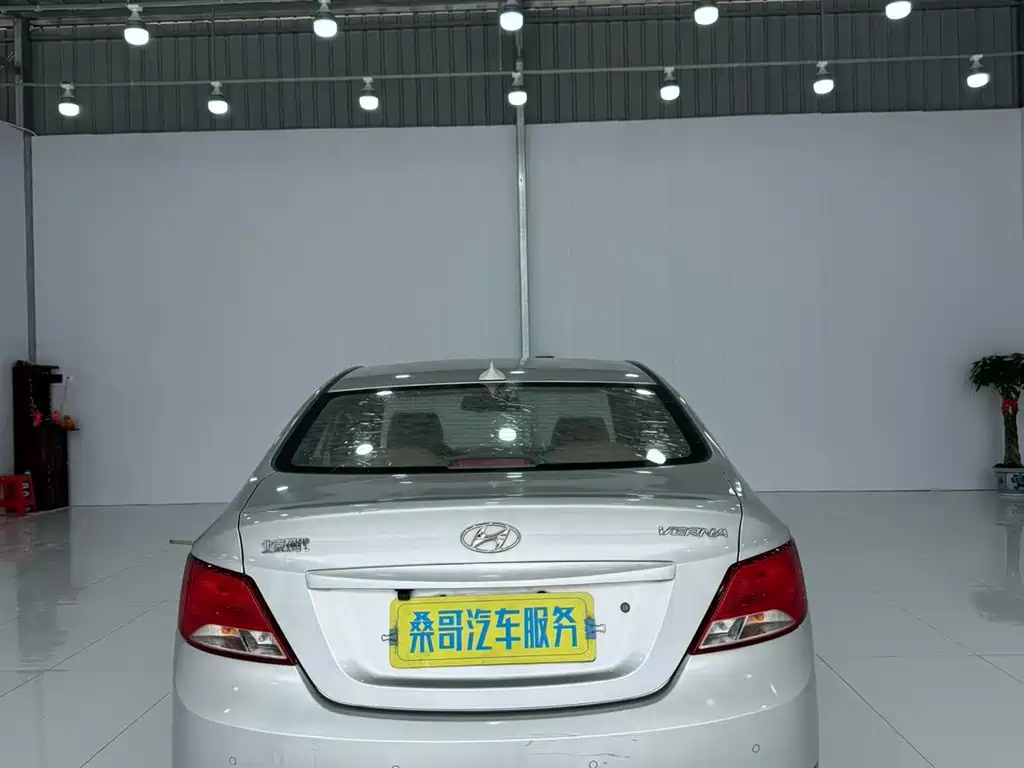 Hyundai Verna 2014 1.4L Manual GLS