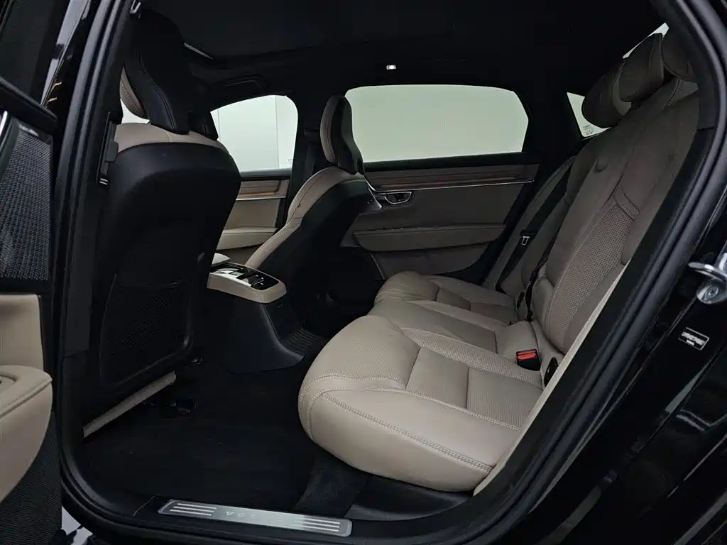 Volvo S90 Recharge 2026 AWD Long Range Ultimate