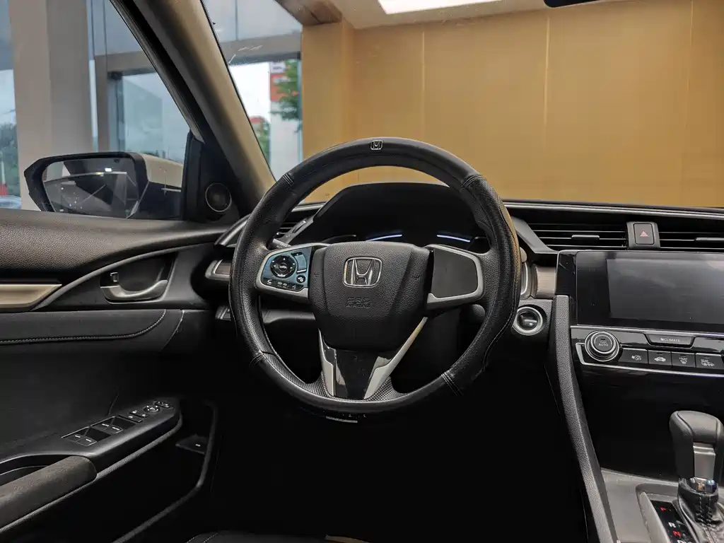 Honda Civic 2019 220TURBO CVT Sport Edition China V