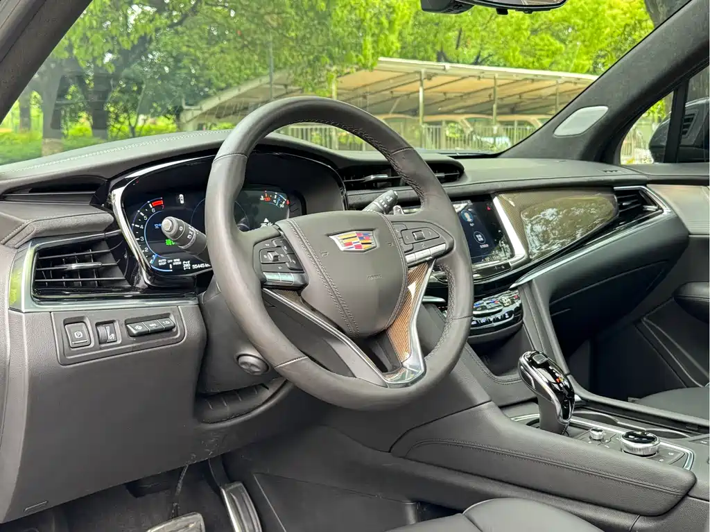 2025 Cadillac XT6 2.0T AWD 6-Seater Platinum Executive Black Label Edition