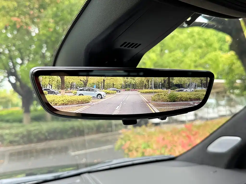 2025 Cadillac XT6 2.0T AWD 6-Seater Platinum Executive Black Label Edition