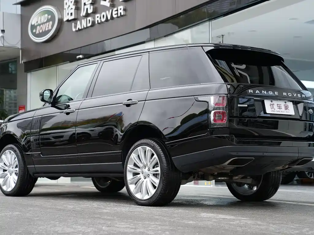 Range Rover 2020 3.0 L6 Executive Long Version