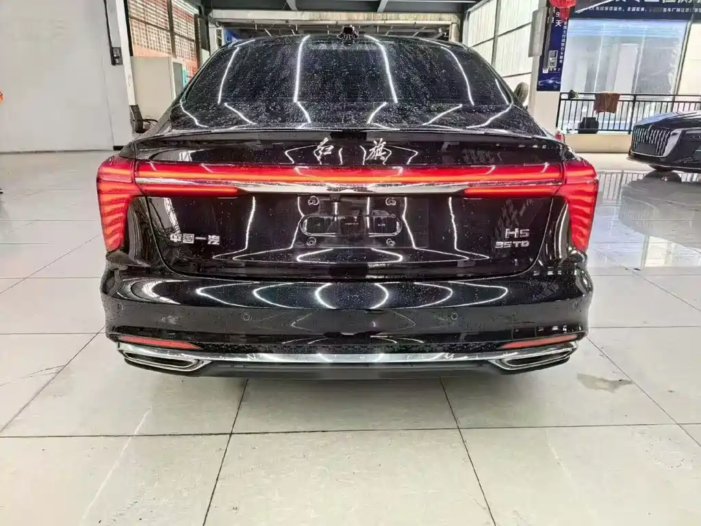 Hongqi H5 2023 1.5T DCT Zhilian Qiyun Edition