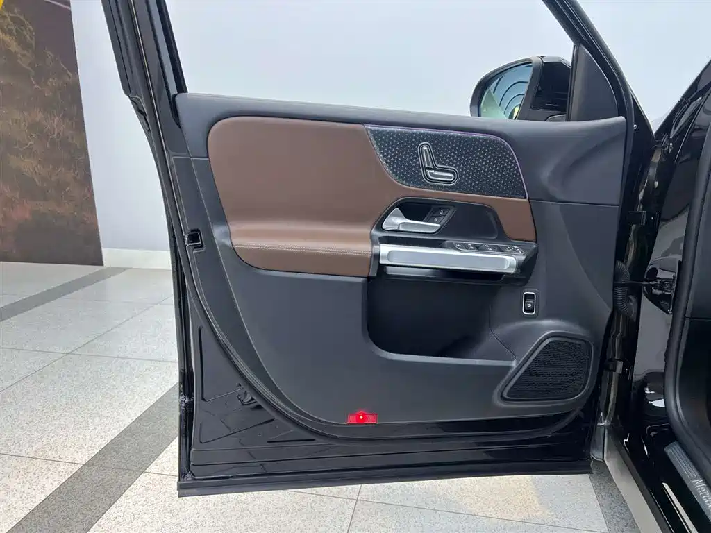 Mercedes-Benz GLB 2024 Facelift GLB 220 Dynamic