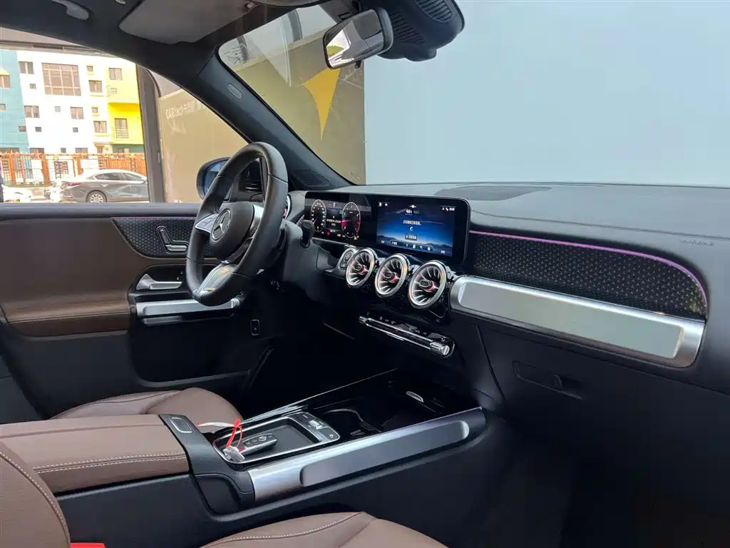 Mercedes-Benz GLB 2024 Facelift GLB 220 Dynamic
