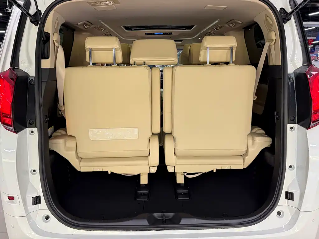 Alphard 2021 Hybrid 2.5L Premium Edition