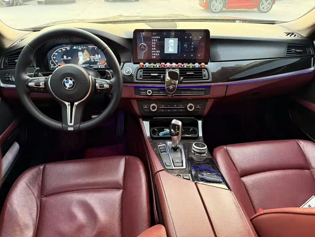 BMW 5 Series 2012 530Li Leading Trim