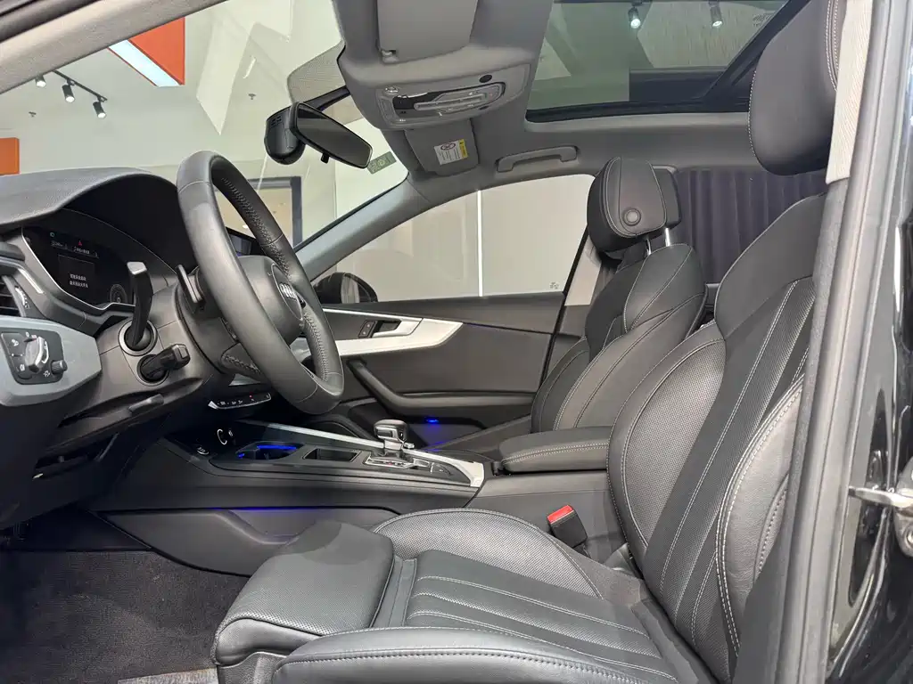 Audi A4L 2020 40 TFSI Fashion Dynamic Edition