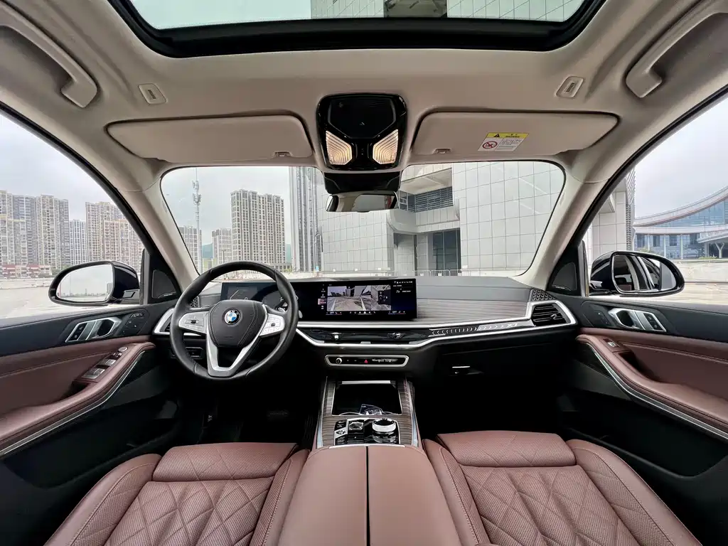 BMW X7 2024 xDrive40i Leading Edition Luxury Package