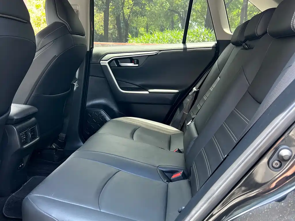 Toyota Wildlander 2023 2.0L CVT FWD Luxury PLUS Edition