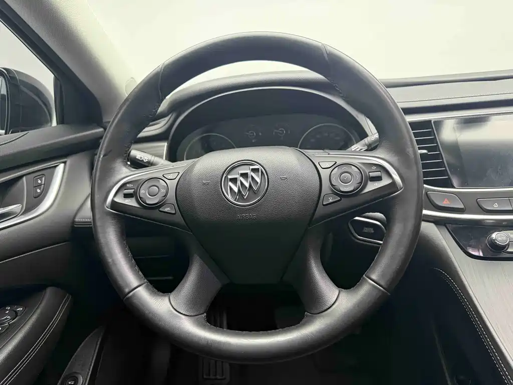 Buick LaCrosse 2019 28T Luxury
