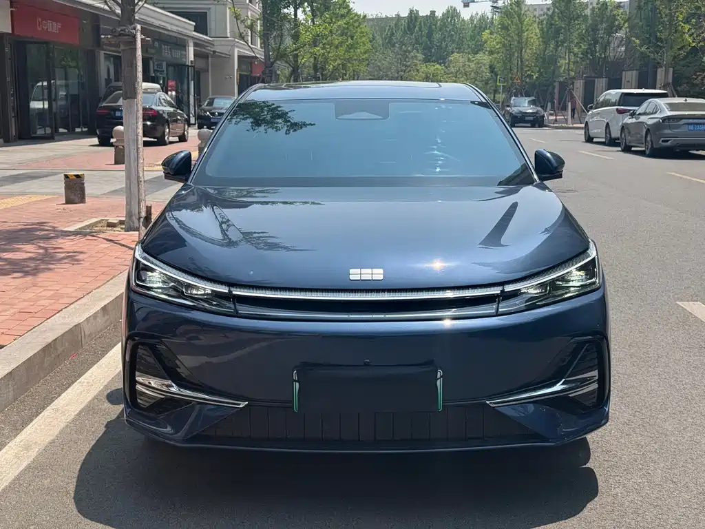 Geely Galaxy A7 2025 EM-i 150km Starship Edition