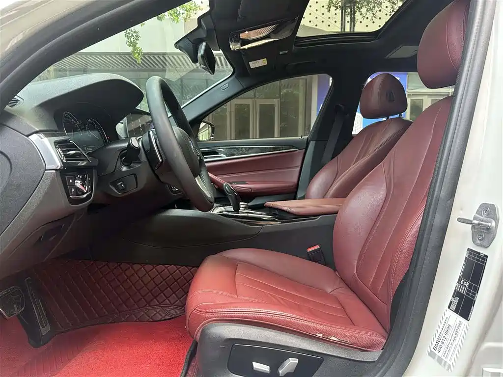 BMW 5 Series 2018 530Li Leading Edition M Sport Package
