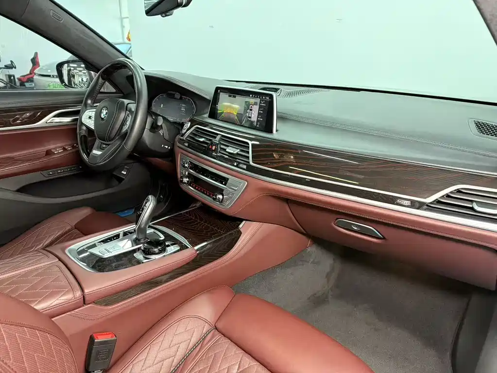 BMW 7 Series 2021 740Li xDrive Executive Luxury Package
