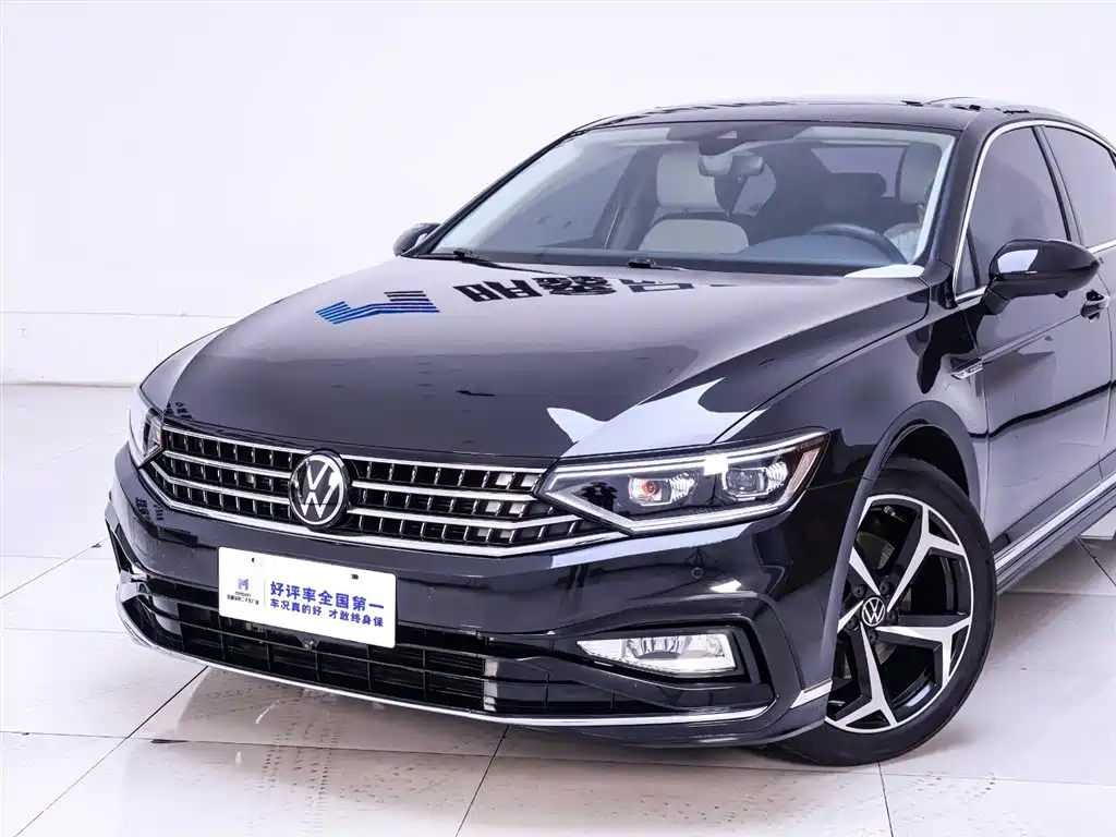 Magotan 2023 2 Million Edition 330TSI DSG Luxury