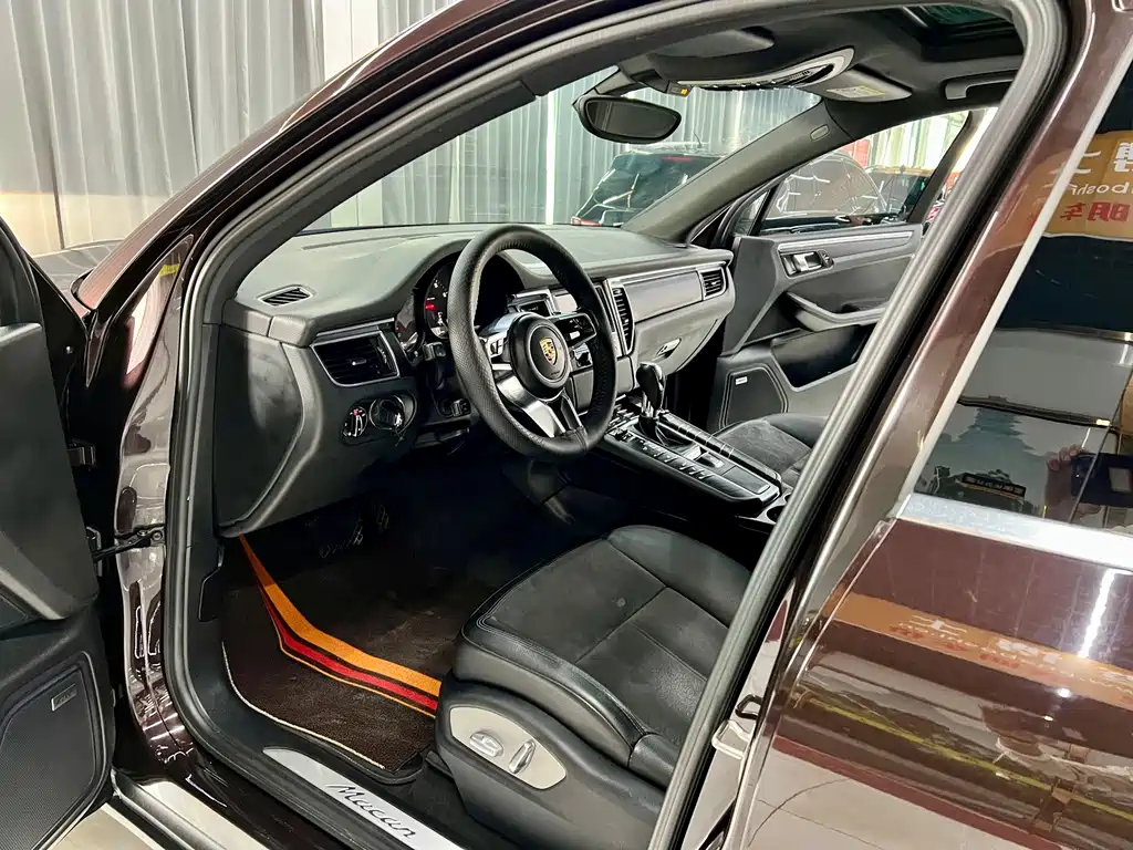 Porsche Macan 2016 2.0T