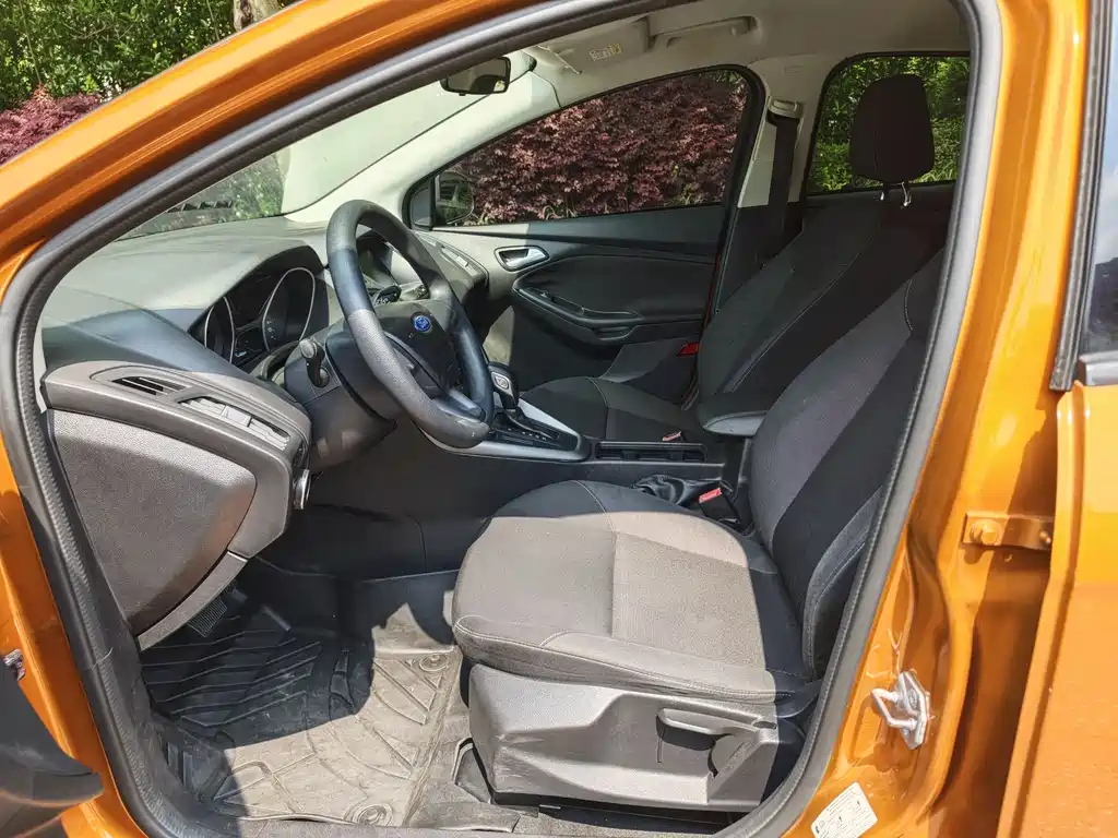 Ford Focus 2017 Hatchback 1.6L Automatic Comfort Zhixing Edition