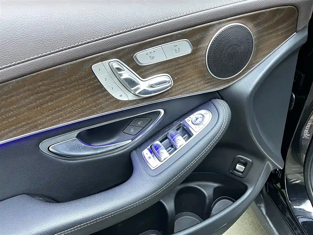 Mercedes-Benz GLC 260 L 4MATIC Luxury 2021
