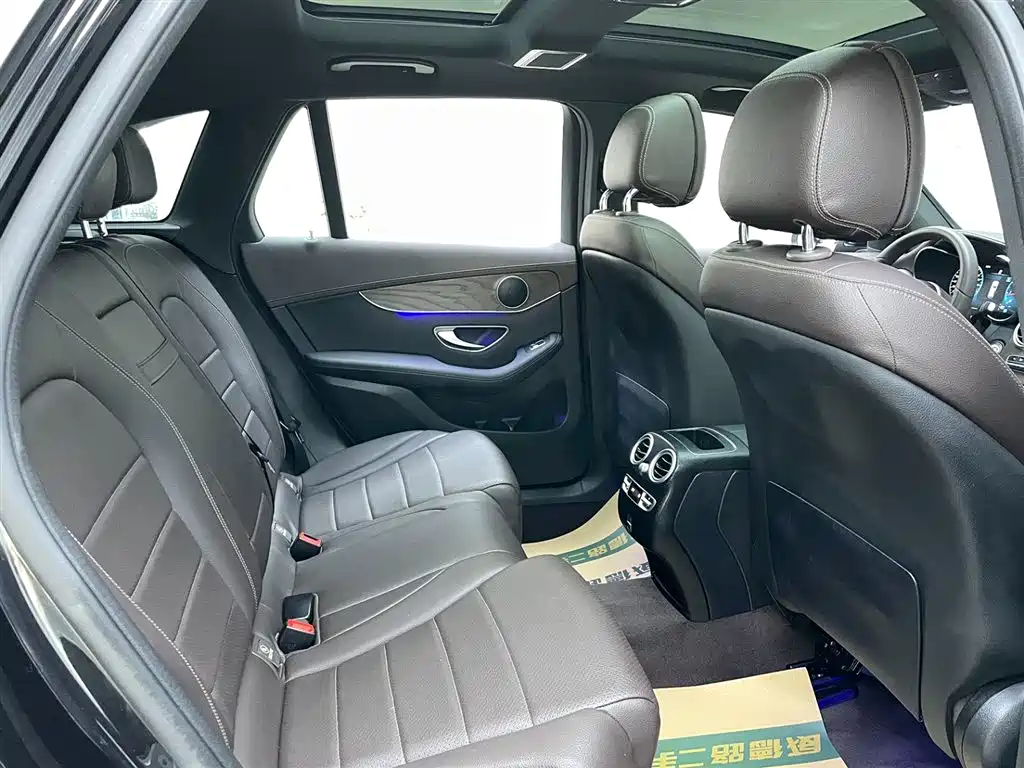 Mercedes-Benz GLC 260 L 4MATIC Luxury 2021
