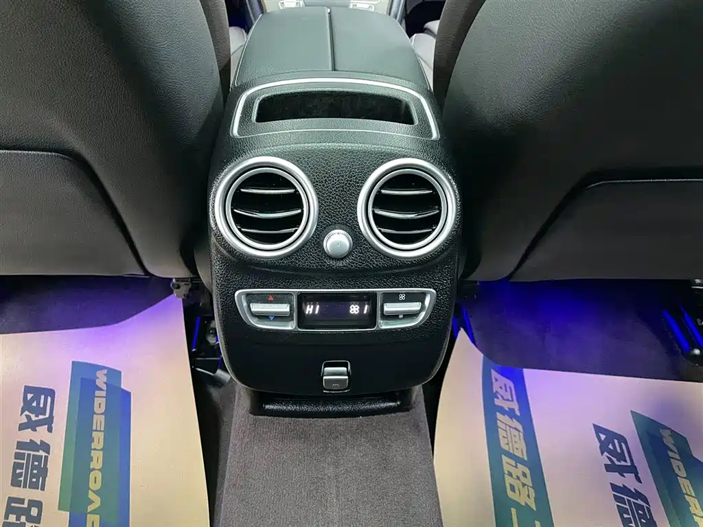 Mercedes-Benz GLC 260 L 4MATIC Luxury 2021