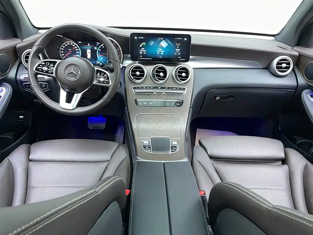 Mercedes-Benz GLC 260 L 4MATIC Luxury 2021