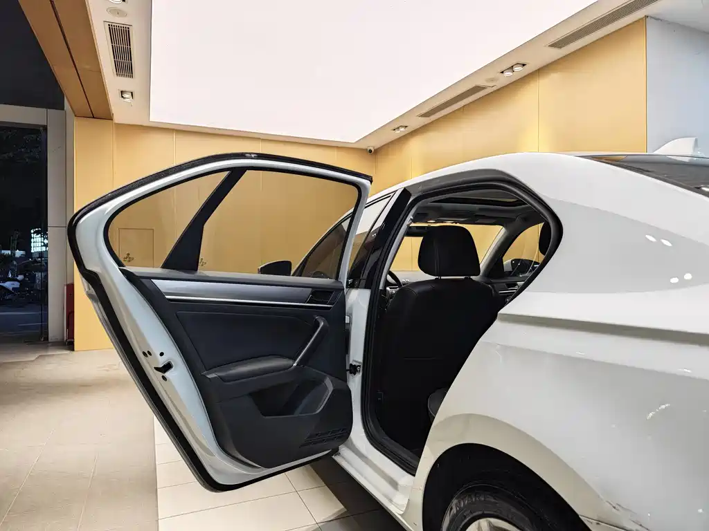 Bora 2018 1.5L Automatic Comfort