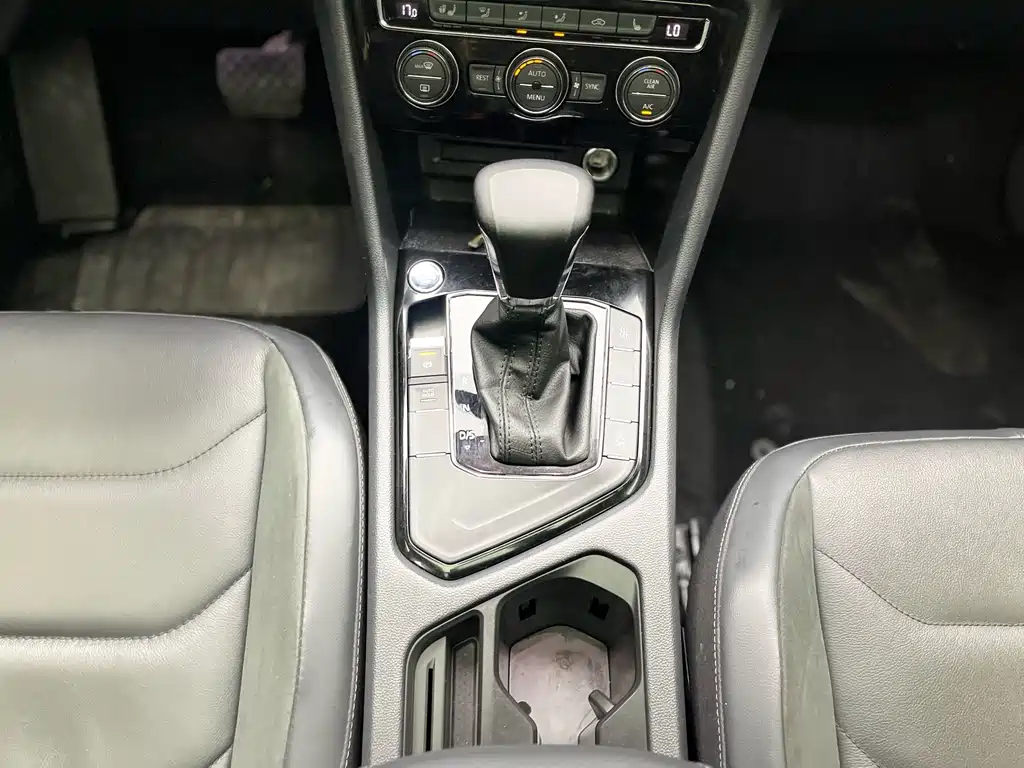 Tiguan L 2018 Facelift 330TSI Automatic FWD Luxury Edition