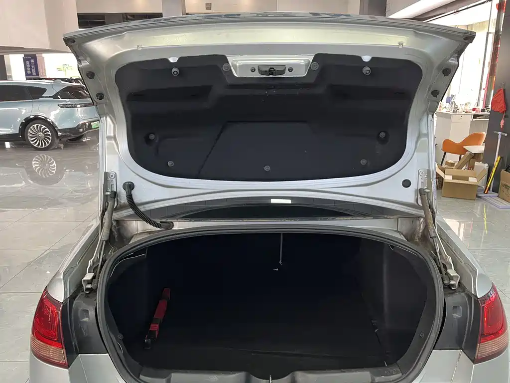 Citroën C-Quatre 2011 Sedan 1.6L Automatic Comfort